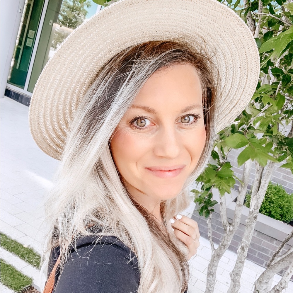 Meet your Posher, Nicole